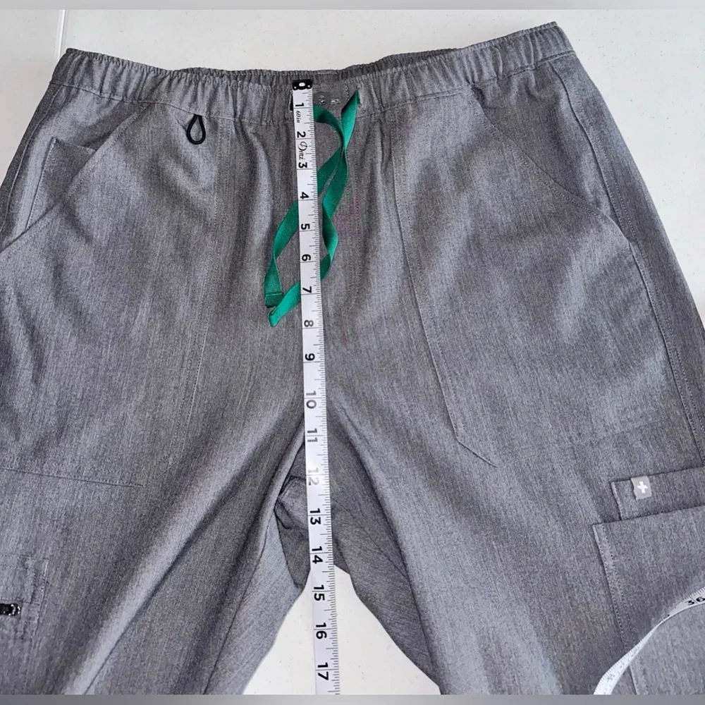 FIGS Men’s Technical Collection Pants Size Large